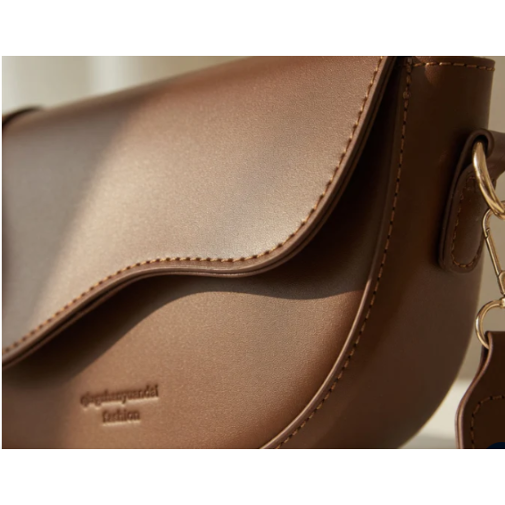 Minimalist Women’s Saddle Crossbody Bag – Trendy Solid Color Underarm Shoulder Bucket Handbag